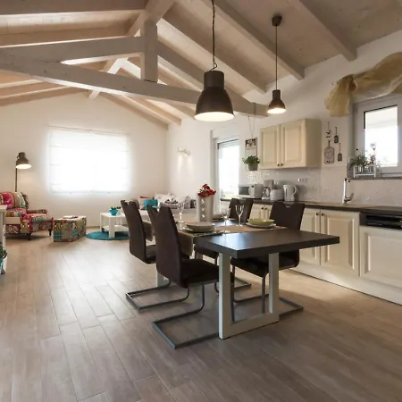 Вилла Holiday Home Pula