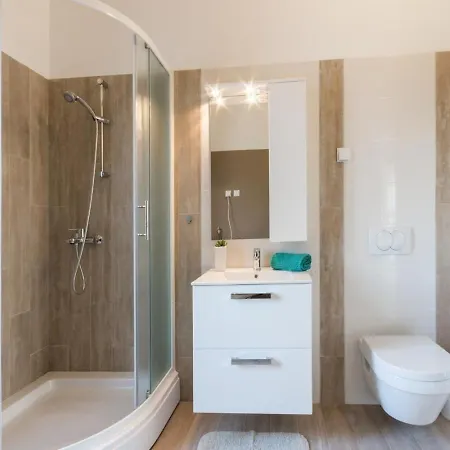 Holiday Home Pula Willa