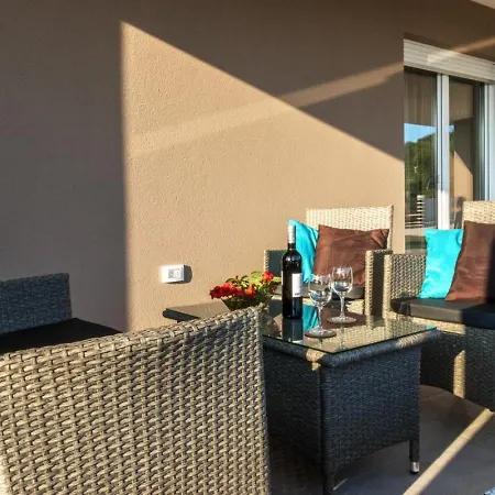 Holiday Home Pula * פולה