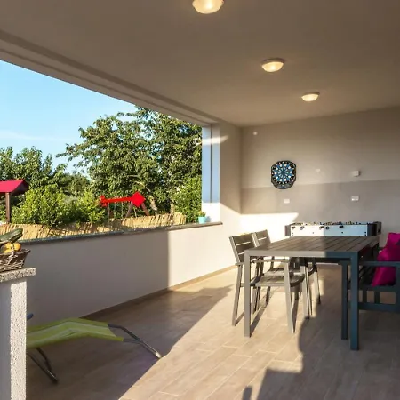 Holiday Home Pula * Póla