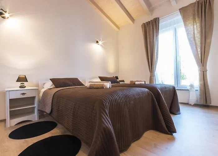 Holiday Home Pula Vila *